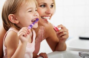 Lựa chọn kem đánh răng phù hợp với trẻ